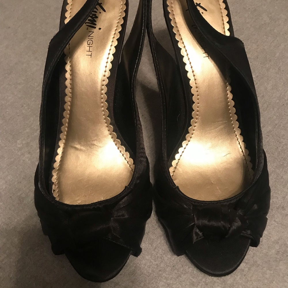 Black dress heels